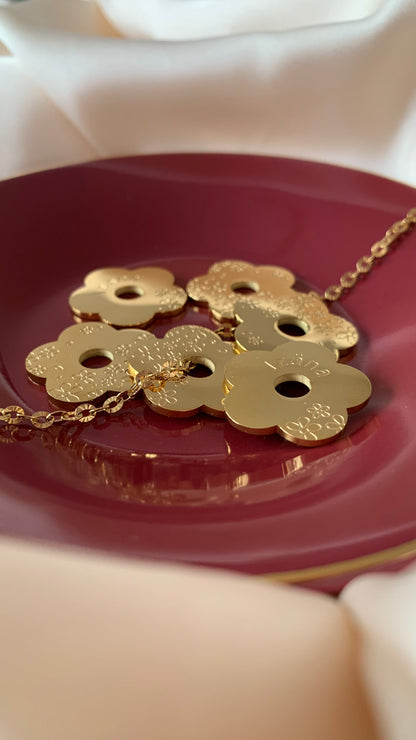 Collier No Rain No Flowers