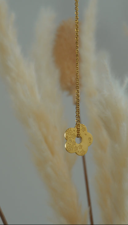 Collier No Rain No Flowers