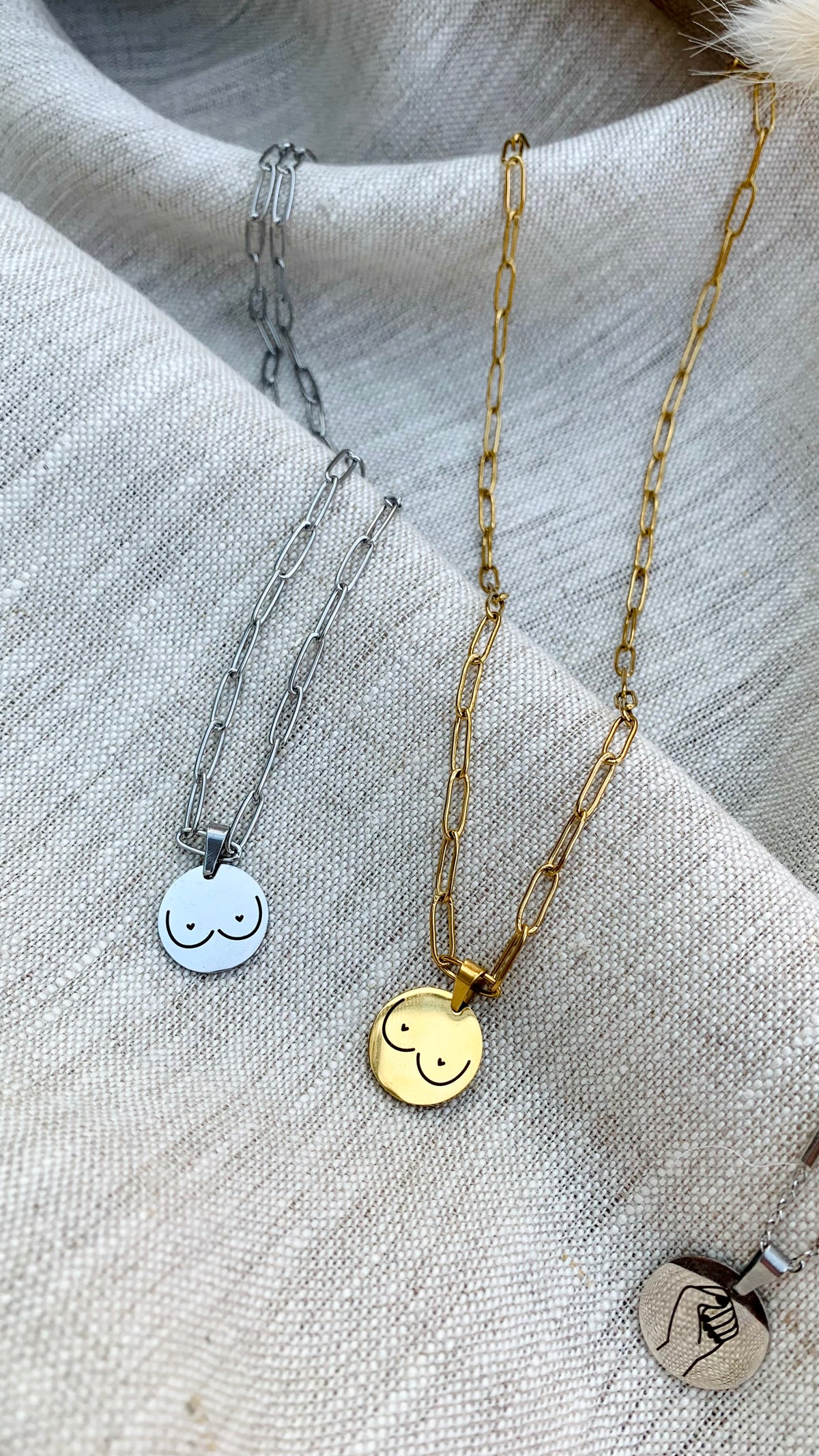 Collier BOOBS
